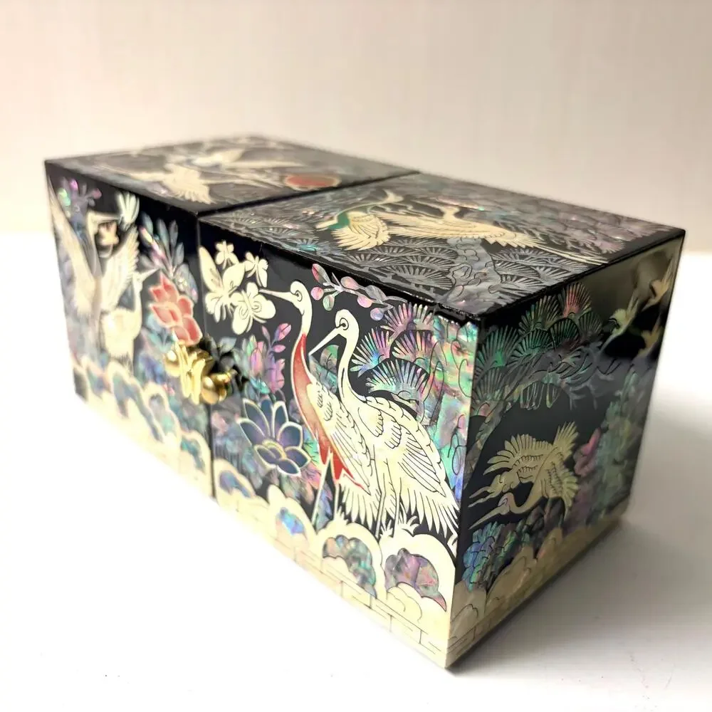Vintage Asian Mother of Pearl Black Laquer Wood Jewelry Box Hinged AS IS